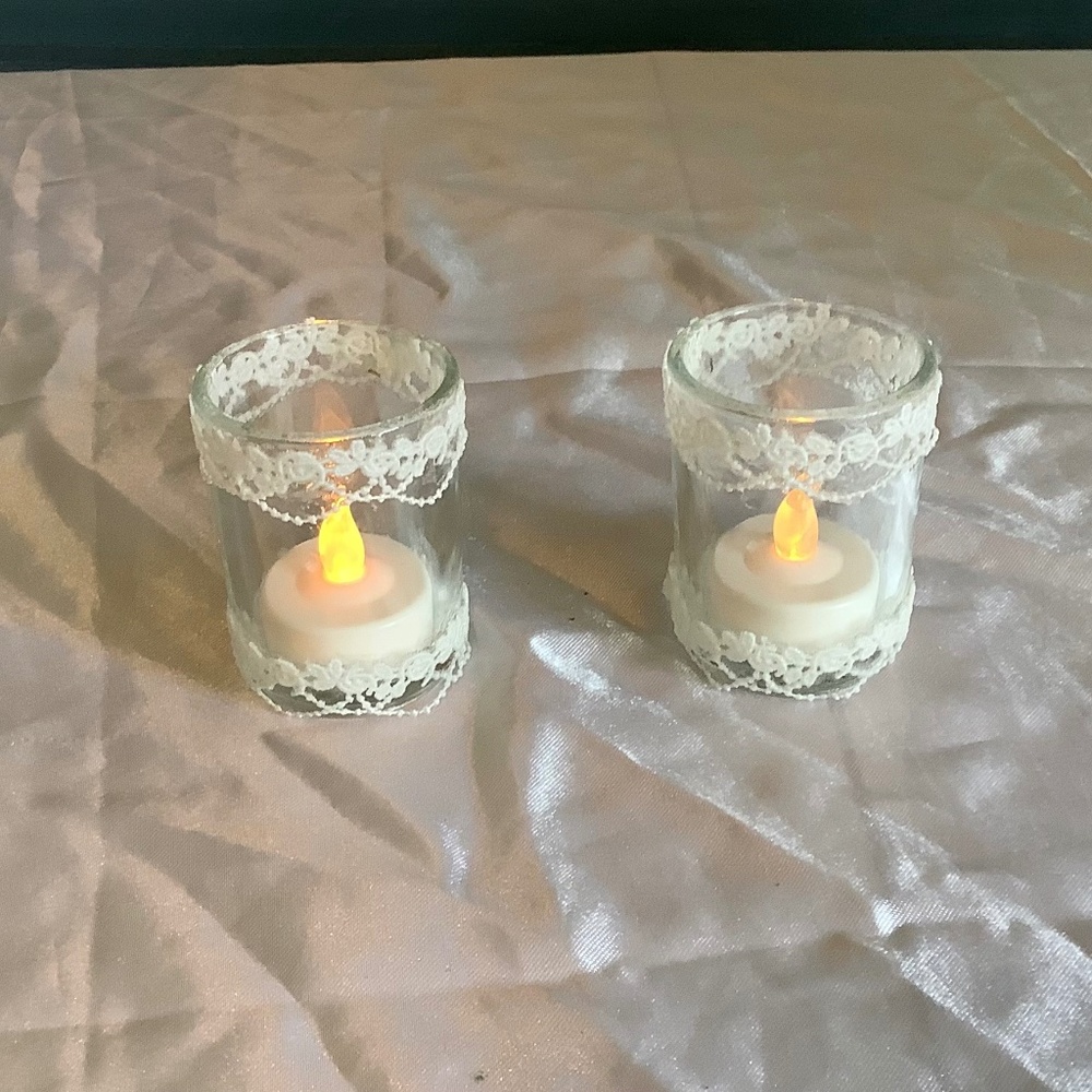 Vine lace embellished set of 2 tealight candleholders